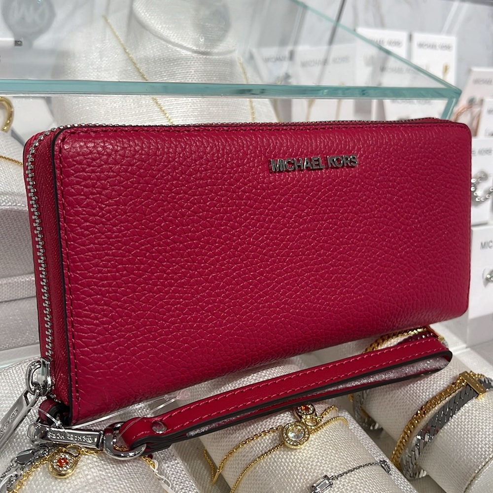 MICHAEL KORS Large Pebbled Leather Continental Wallet Phone Holder Wristlet 
NWT - Picture 2 of 16